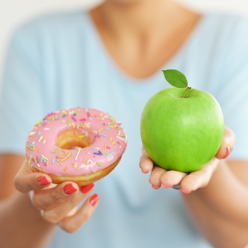 「超加工食品」の食べ過ぎで大腸がんリスクが上昇　不健康な食事は肥満・メタボの原因にも